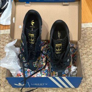Adidas X Liberty London Floral-Print Sneakers - Black Multicolor - Womens Size 8
